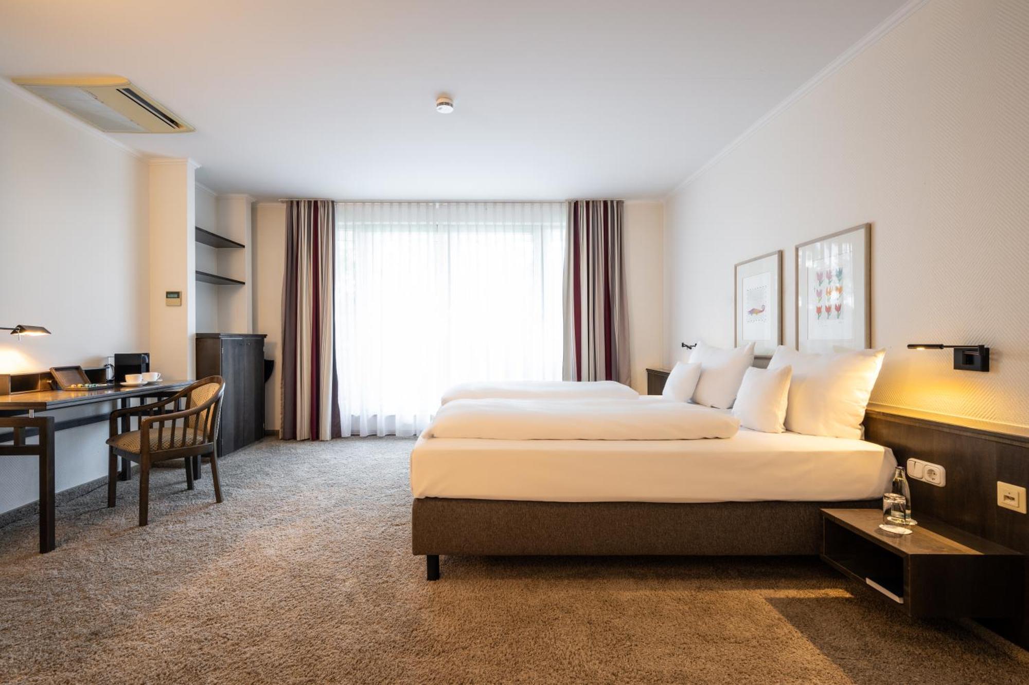 Hotel Herzogspark Herzogenaurach Luaran gambar