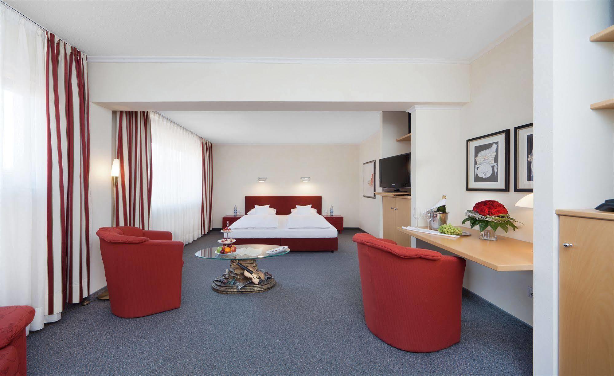 Hotel Herzogspark Herzogenaurach Luaran gambar